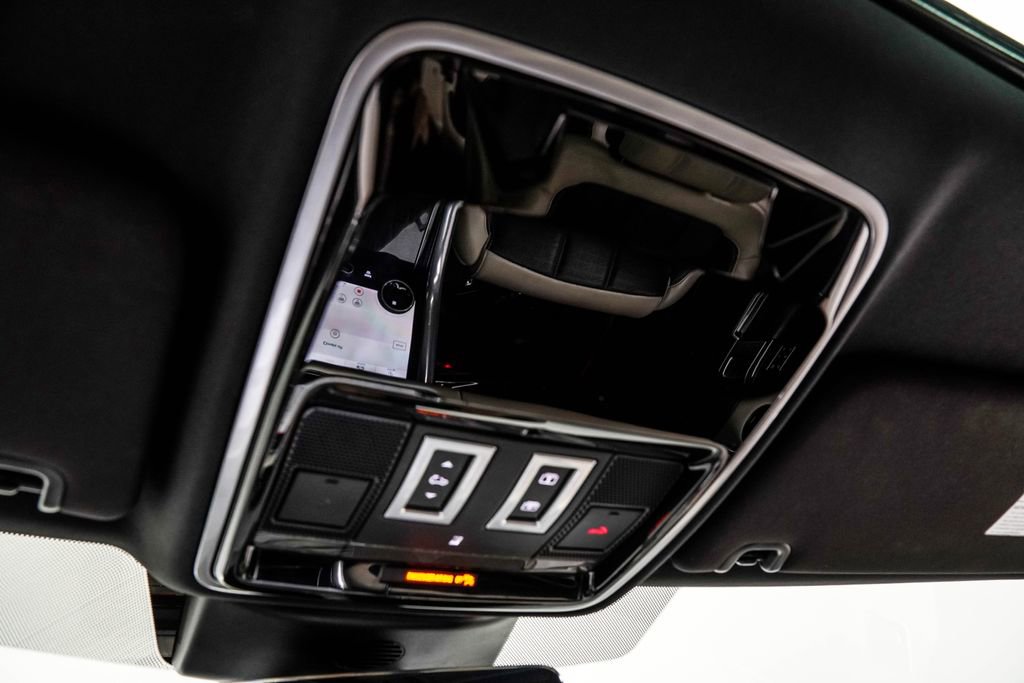 Used 2020 Land Rover Range Rover Sport Autobiography image 37
