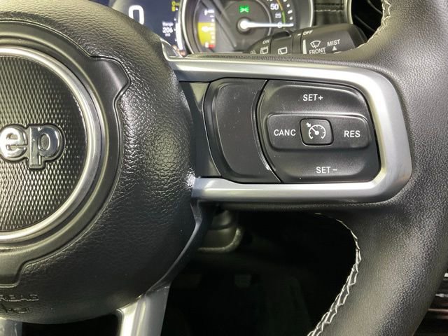 Used 2023 Jeep Wrangler Unlimited Sahara image 23