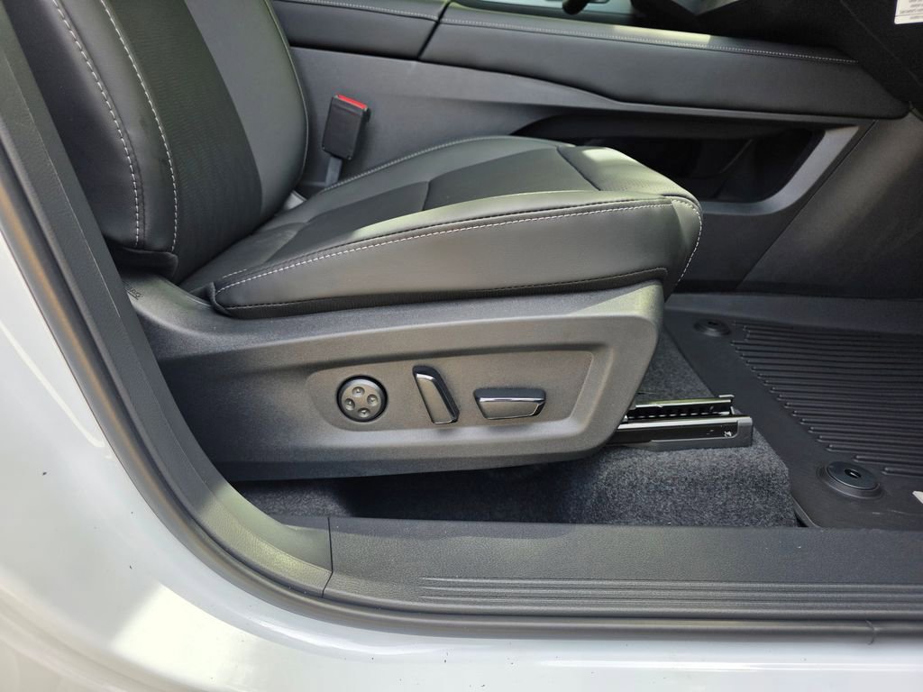 New 2026 Nissan Murano Platinum image 13