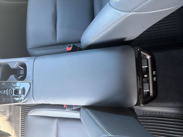 Certified 2025 Toyota Crown Signia w/ Advanced Technology Package AWD/4WD image 25
