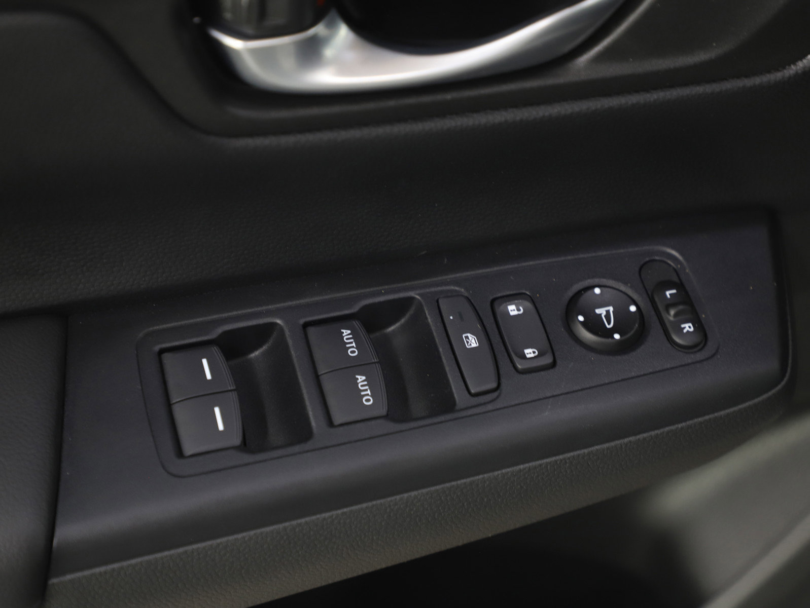 Used 2023 Honda CR-V EX image 21