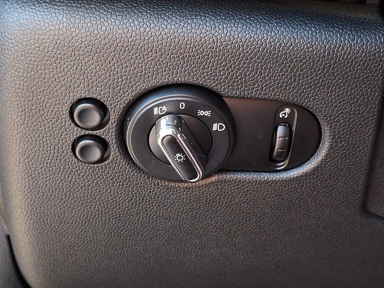 Used 2016 MINI Cooper 2-Door Hardtop FWD image 22
