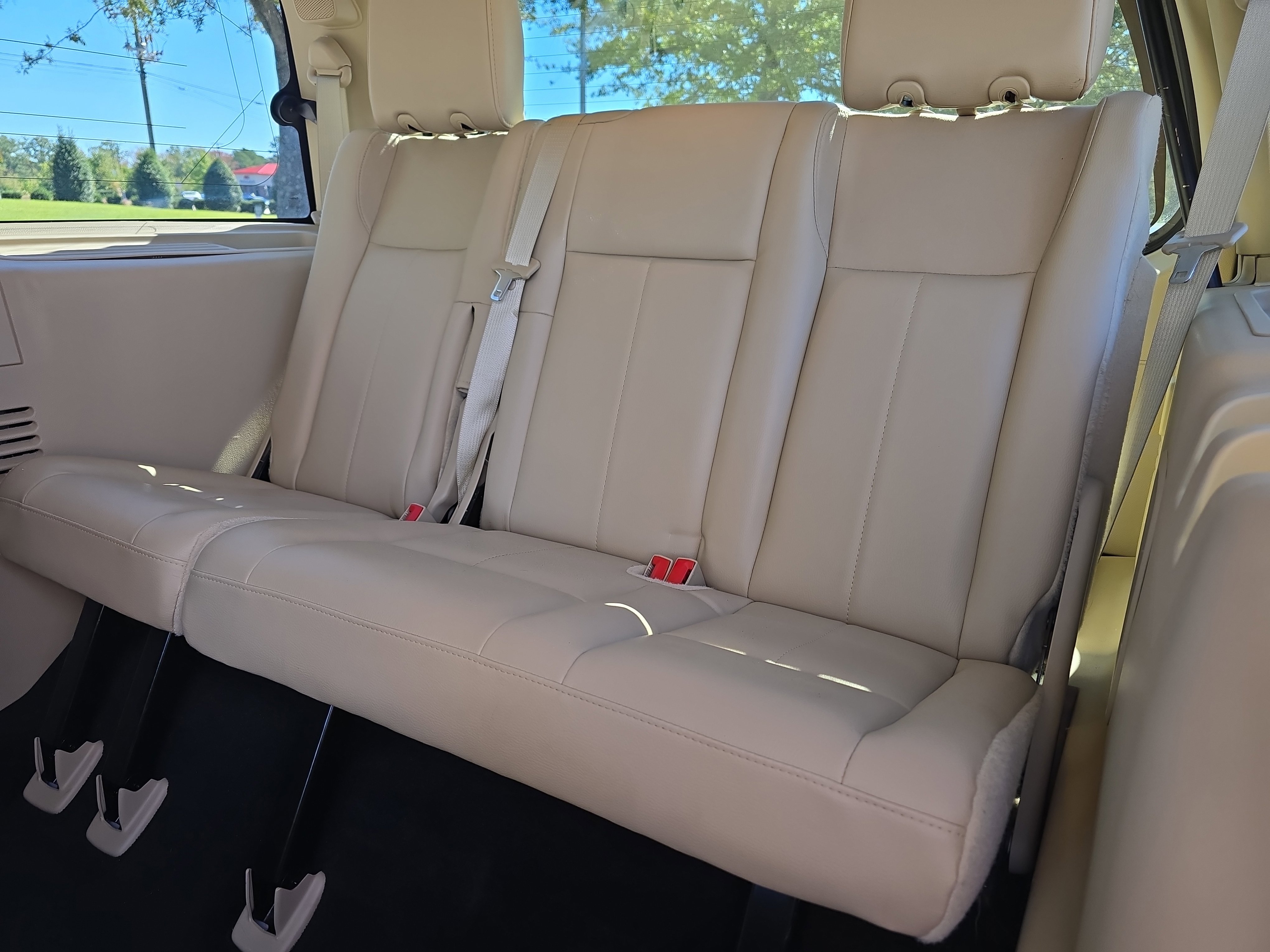 Used 2017 Ford Expedition Limited w/ Equipment Group 301A image 15