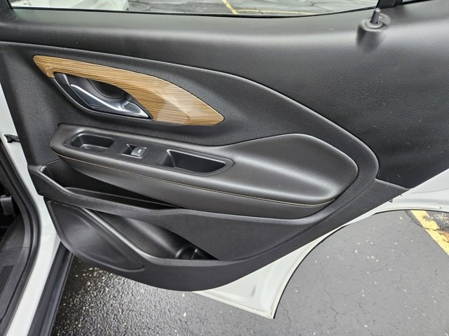 Used 2021 GMC Terrain SLE w/ LPO, Floor Liner Package image 12