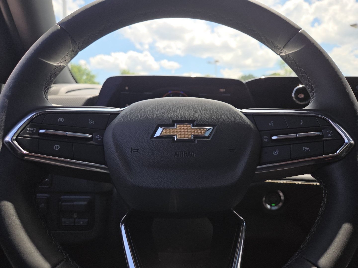 New 2026 Chevrolet Tahoe Premier w/ Sun And Tow Package AWD/4WD image 32