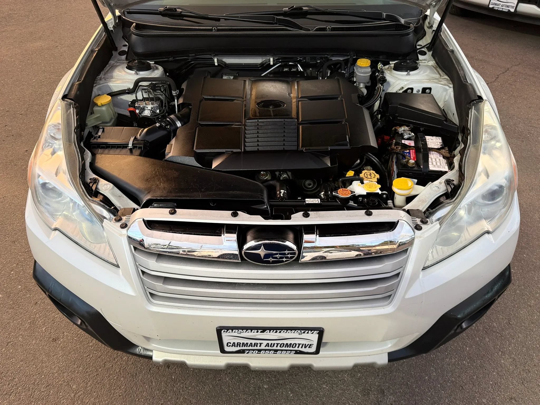 Used 2013 Subaru Outback 3.6R Limited w/ Moonroof Pkg AWD/4WD image 34