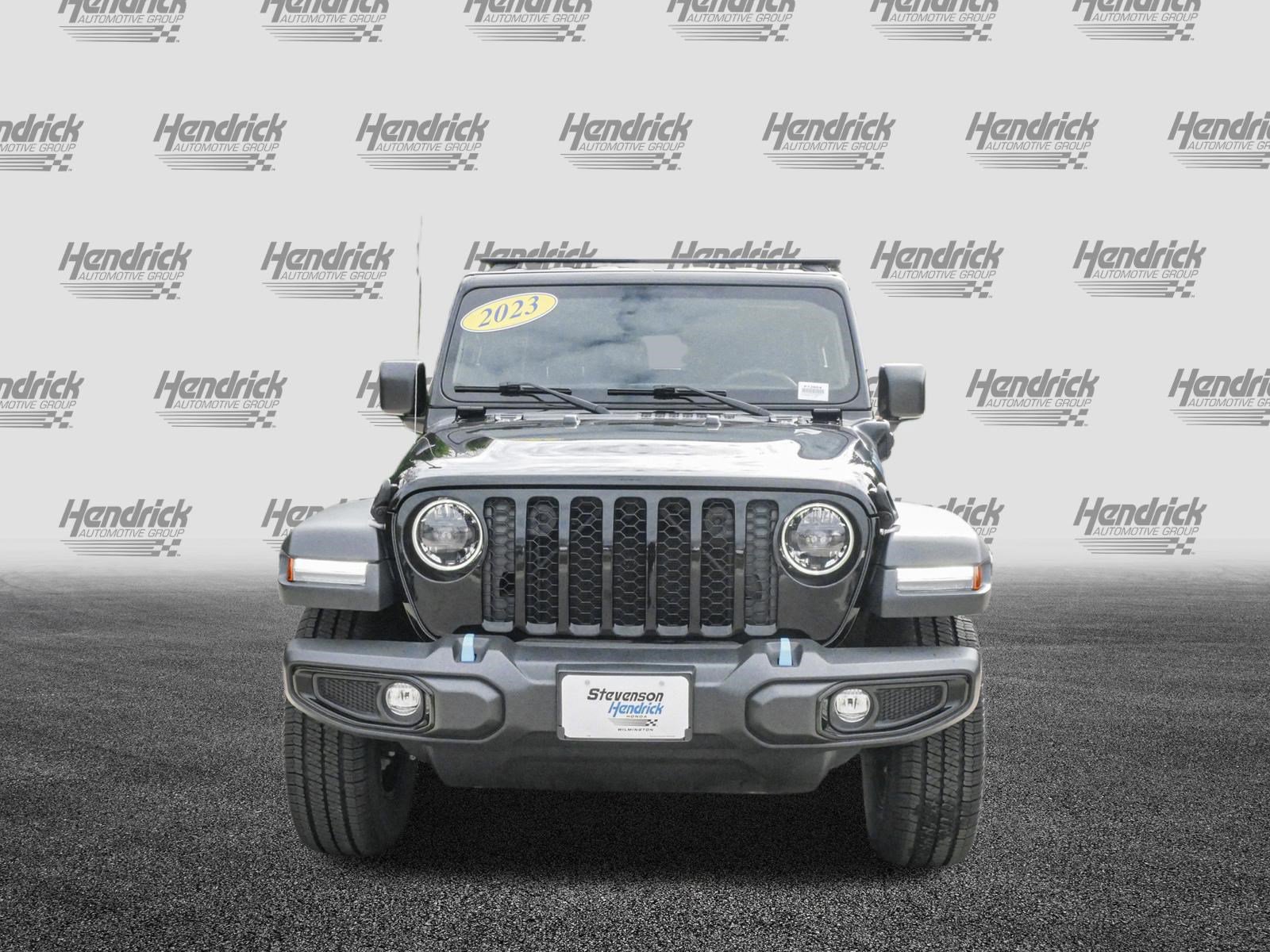 Used 2023 Jeep Wrangler Unlimited w/ Convenience Group AWD/4WD image 3