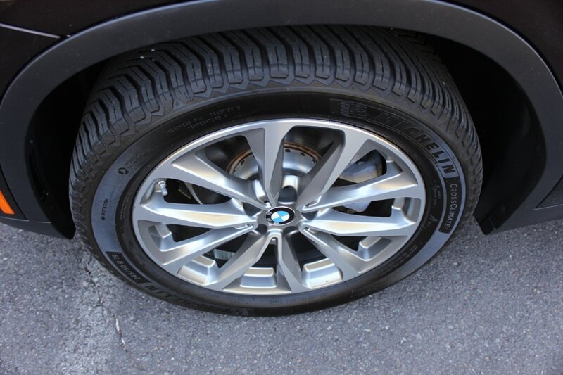 Used 2019 BMW X3 xDrive30i w/ Driving Assistance Package AWD/4WD image 19
