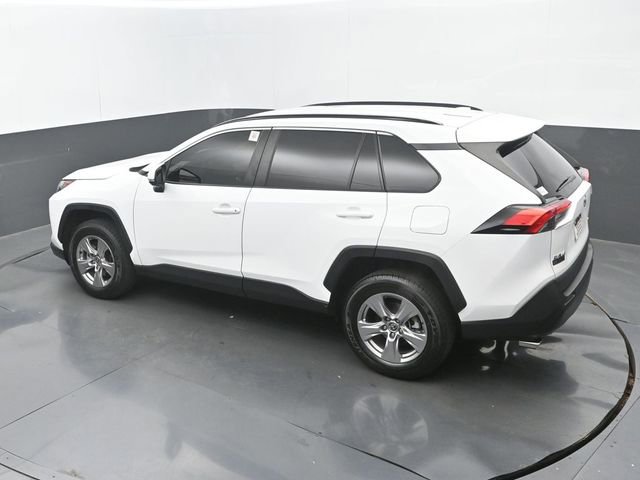 Used 2022 Toyota RAV4 XLE image 33