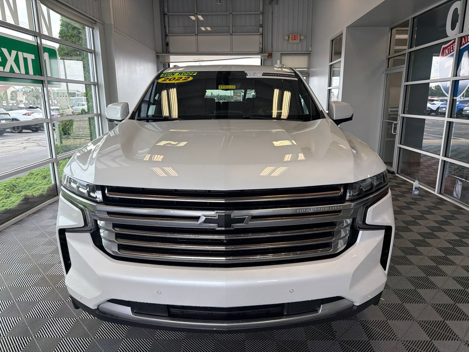 Used 2022 Chevrolet Tahoe High Country AWD/4WD image 2