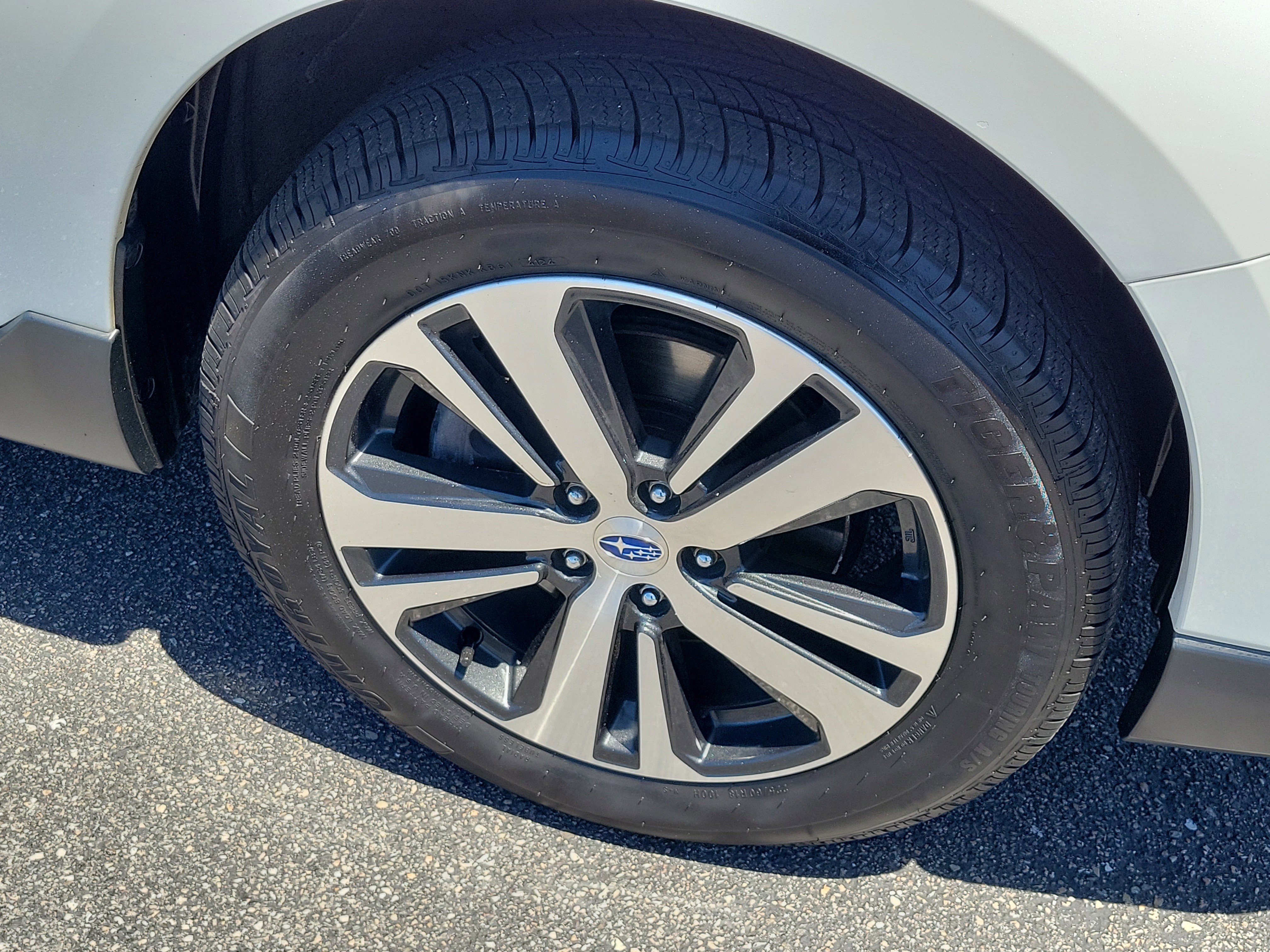 Used 2019 Subaru Outback 2.5i Limited image 8