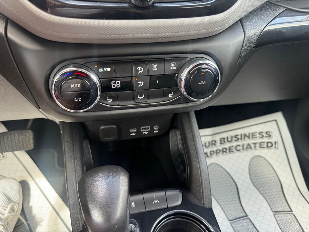 Certified 2021 Chevrolet TrailBlazer LT w/ Premium Seating Package image 21