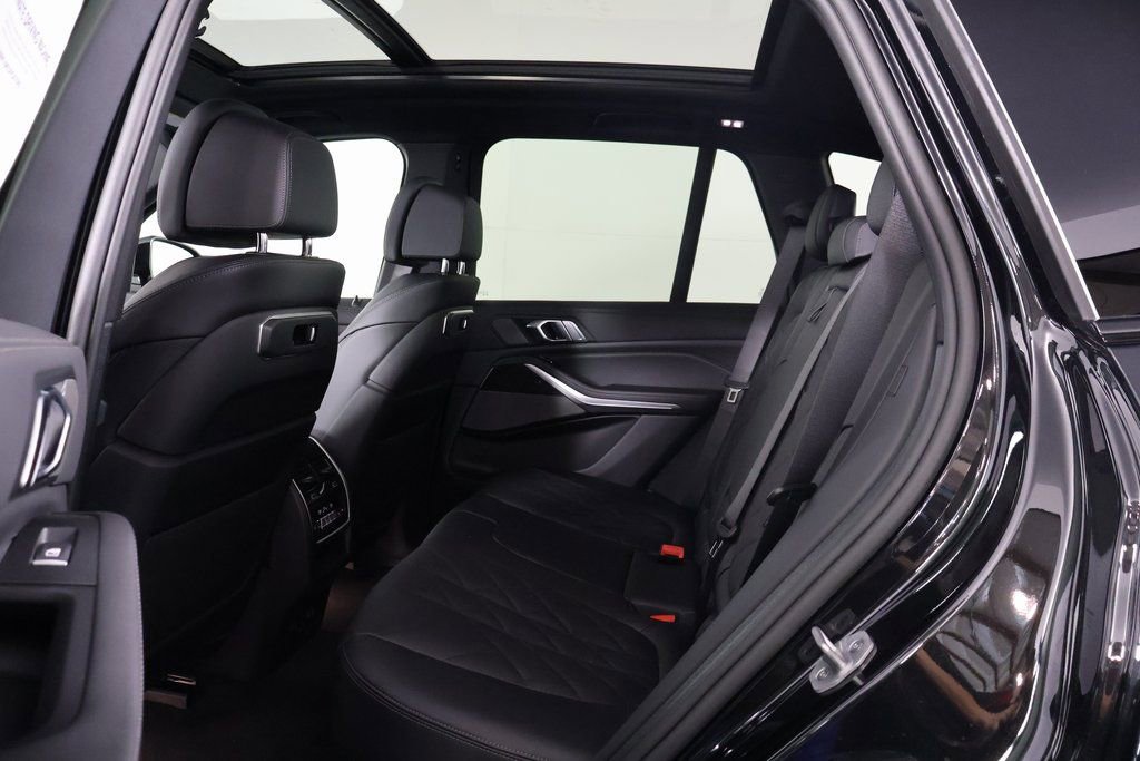 New 2026 BMW X5 xDrive40i w/ M Sport Package image 6
