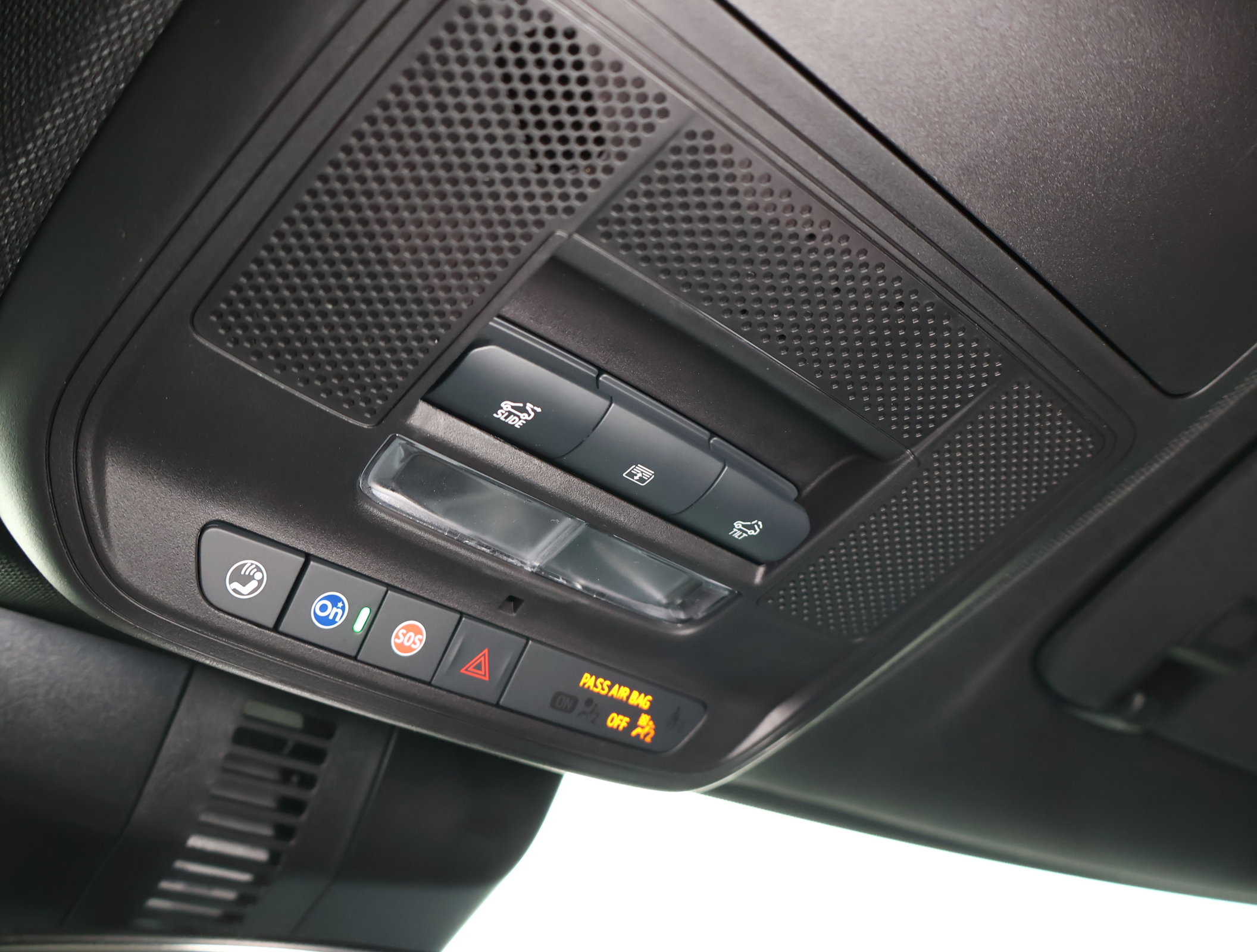 New 2026 Chevrolet Traverse Z71 w/ LPO, Floor Liner Package image 20