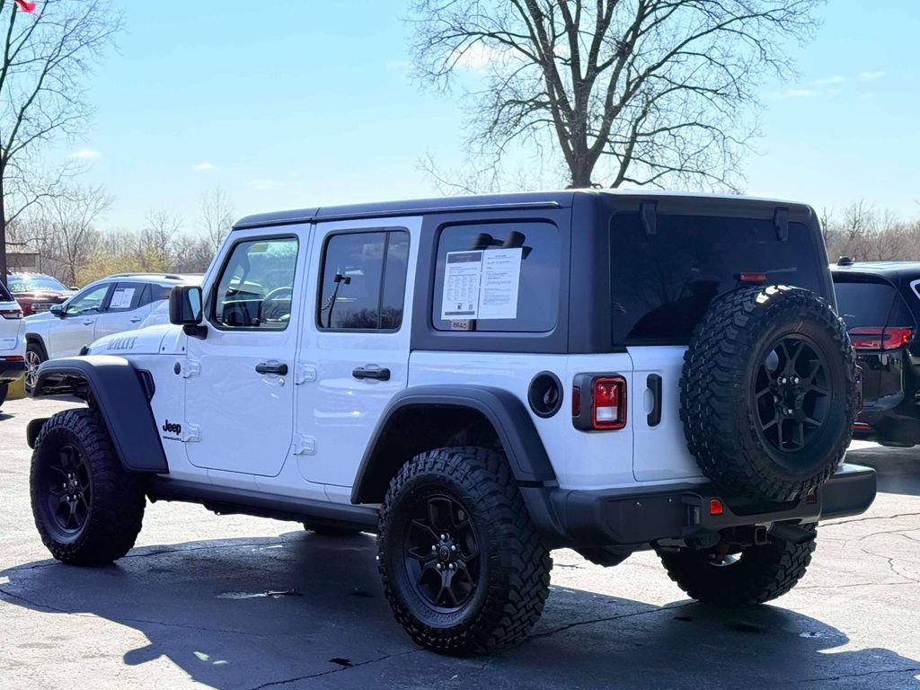 Used 2025 Jeep Wrangler Unlimited Sport AWD/4WD image 8