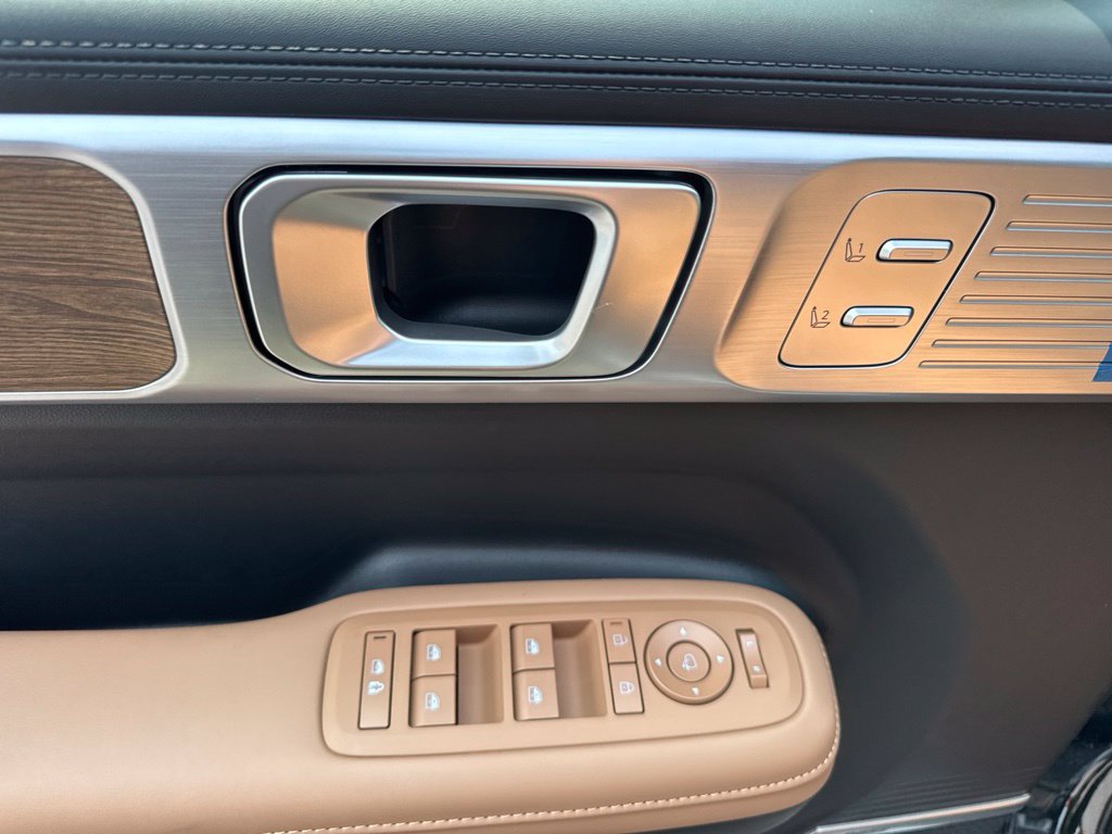 New 2027 Hyundai Santa Fe Calligraphy AWD/4WD image 8