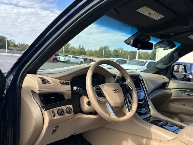 Certified 2019 Cadillac Escalade ESV Platinum AWD/4WD image 9