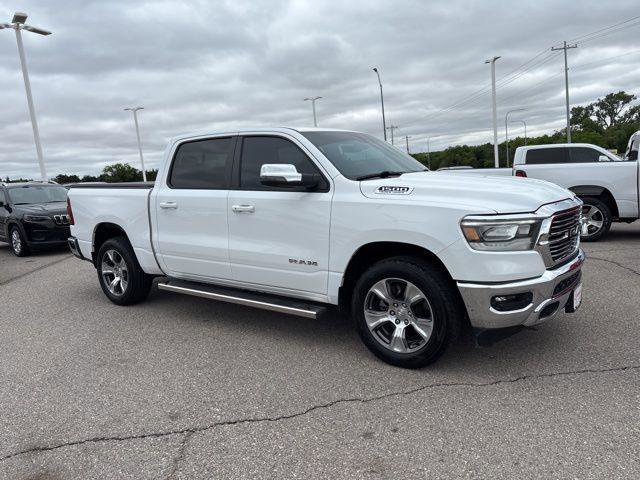 Used 2023 RAM 1500 Laramie AWD/4WD image 3