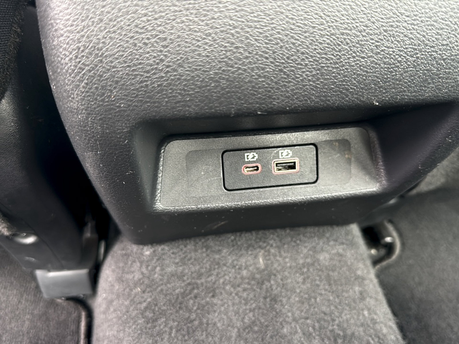 Used 2025 Nissan Altima 2.5 SV FWD image 19