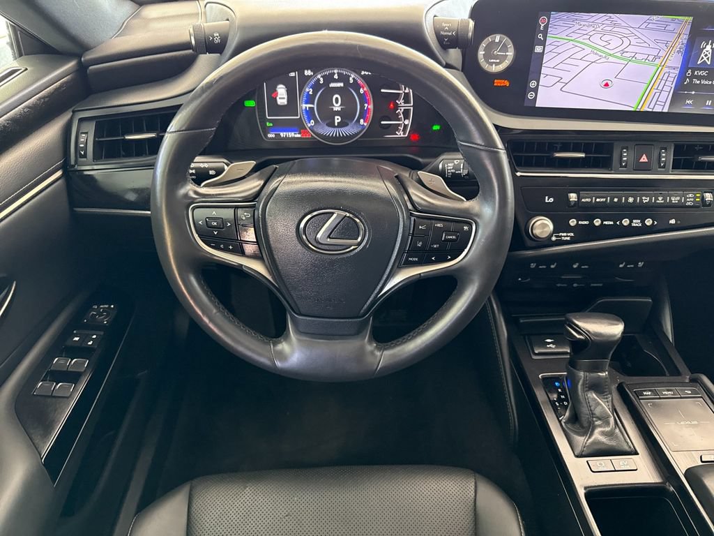 Used 2022 Lexus ES 300h w/ Premium Package FWD image 13
