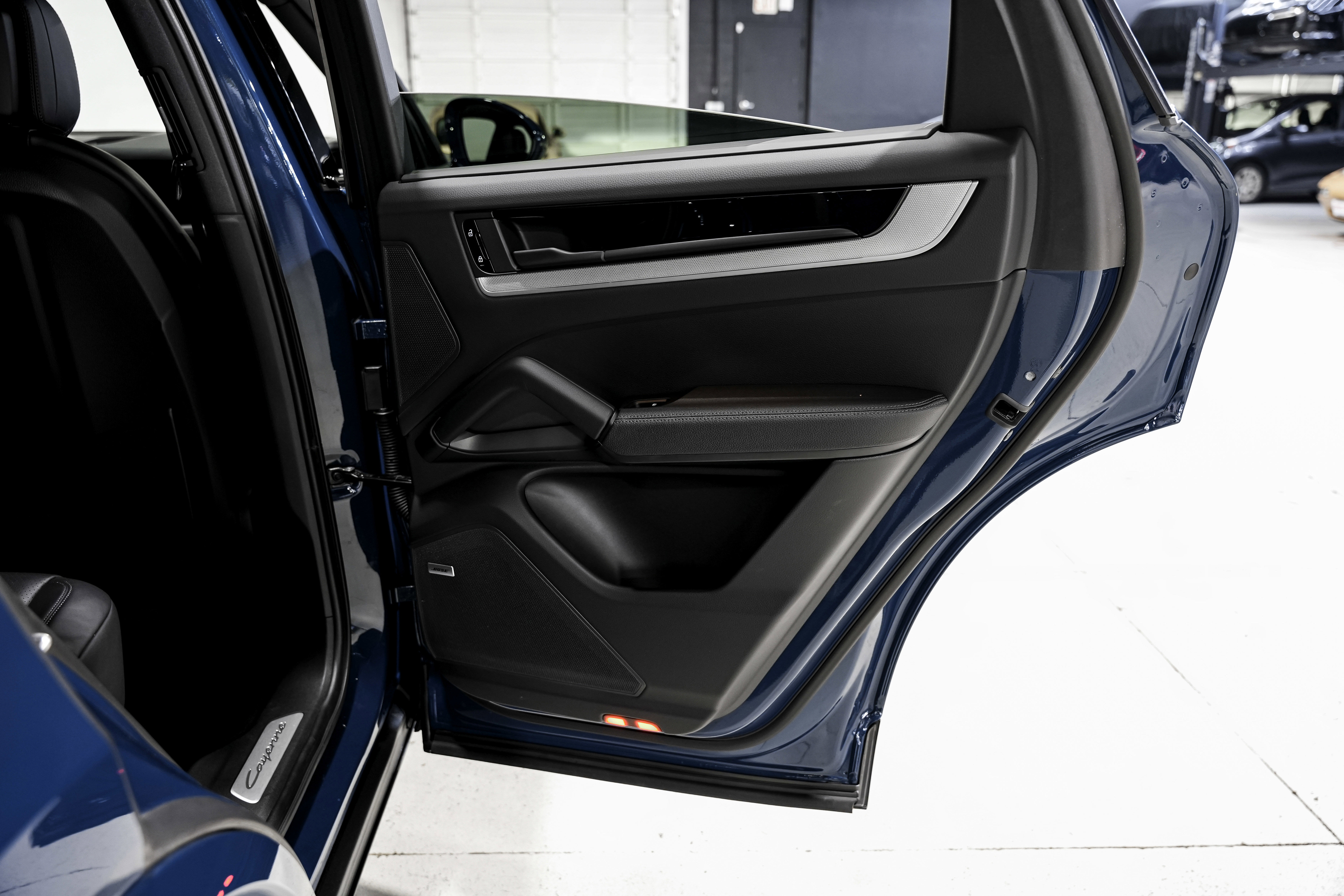 Used 2024 Porsche Cayenne Coupe image 29