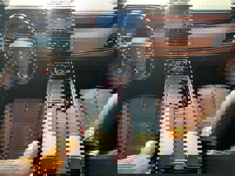 Used 2023 Lincoln Navigator L Reserve image 12