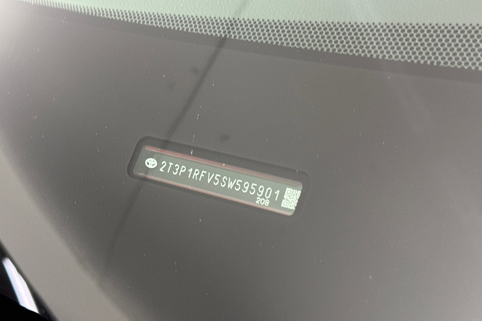 New 2025 Toyota RAV4 XLE image 27