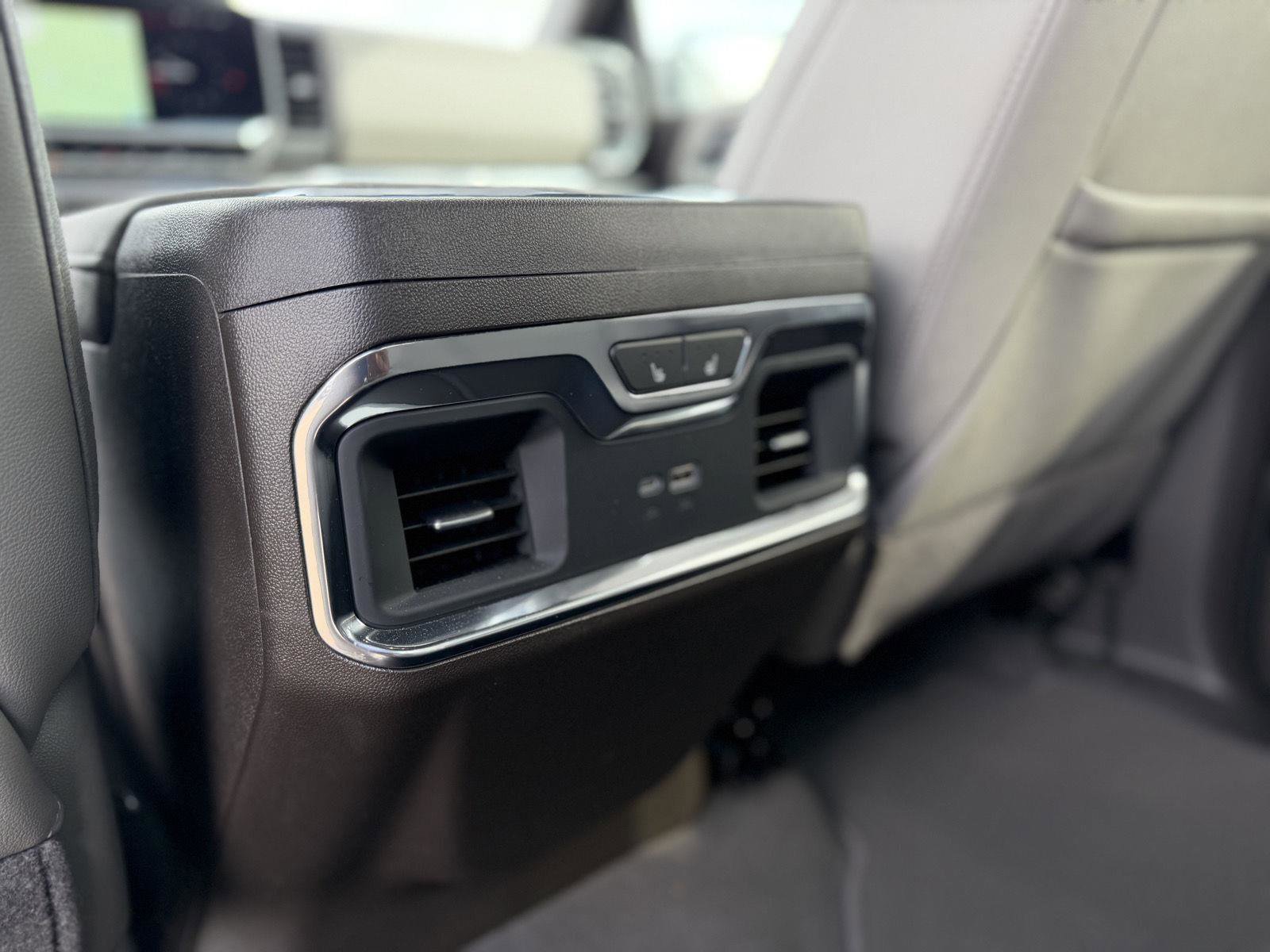 Used 2025 GMC Sierra 1500 SLT image 23