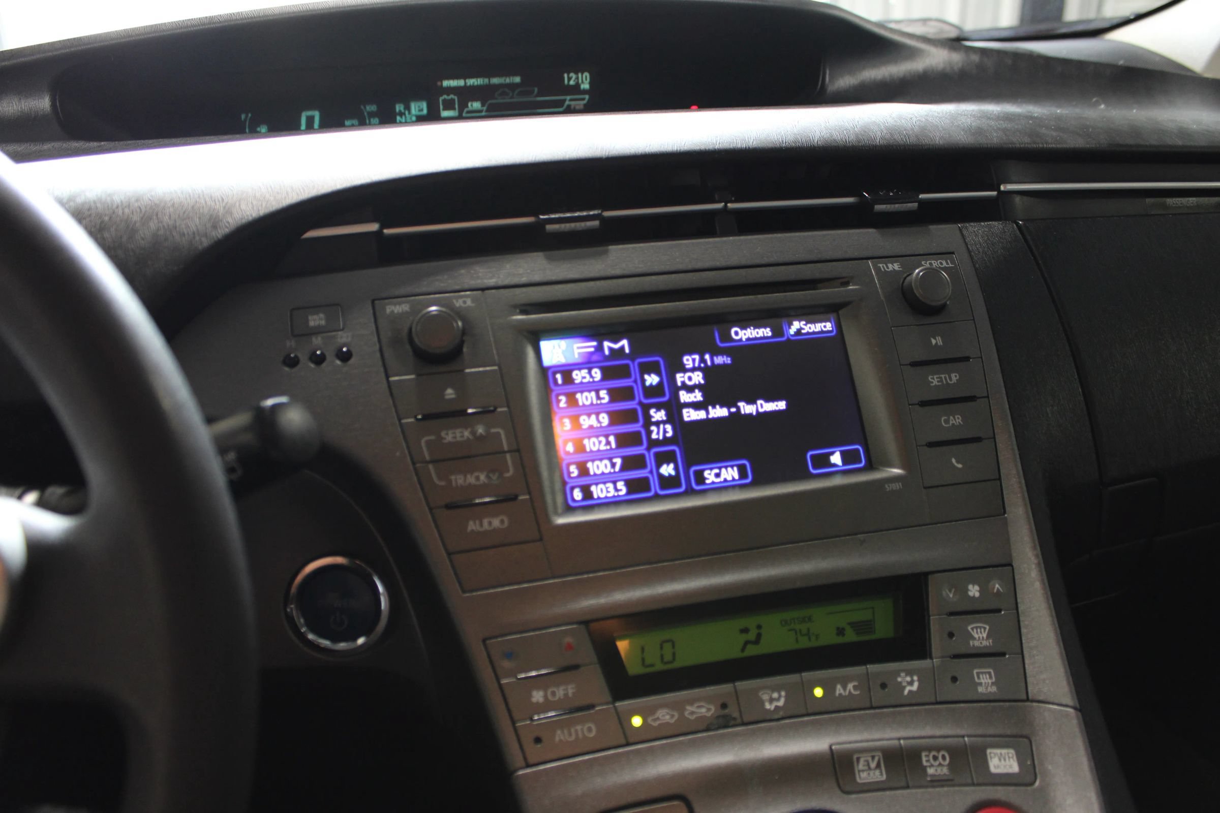 Used 2014 Toyota Prius Two FWD image 14