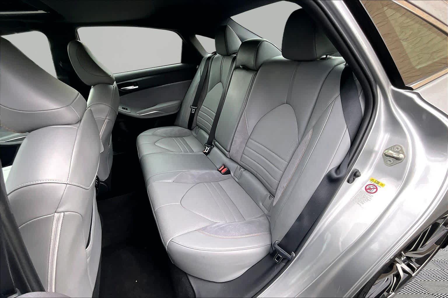 Certified 2019 Toyota Avalon Touring w/ Advanced Safety Package FWD image 21