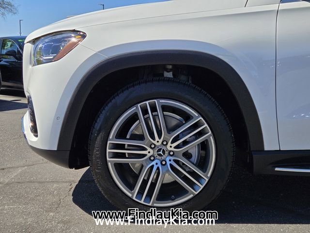 Used 2024 Mercedes-Benz GLS 450 4MATIC image 10