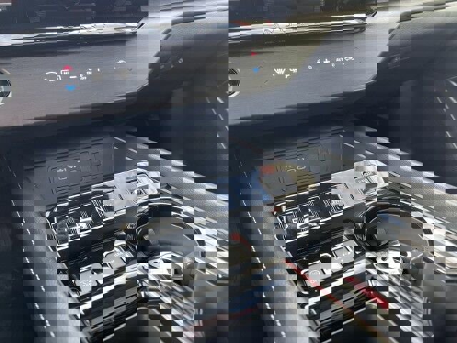 Used 2025 Nissan Murano SL image 27