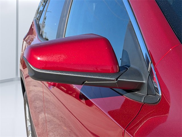 Used 2023 GMC Terrain SLE w/ Driver Convenience Package image 11