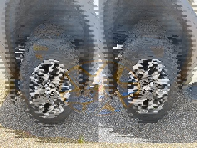 Certified 2023 GMC Sierra 1500 SLT w/ SLT Premium Package image 17