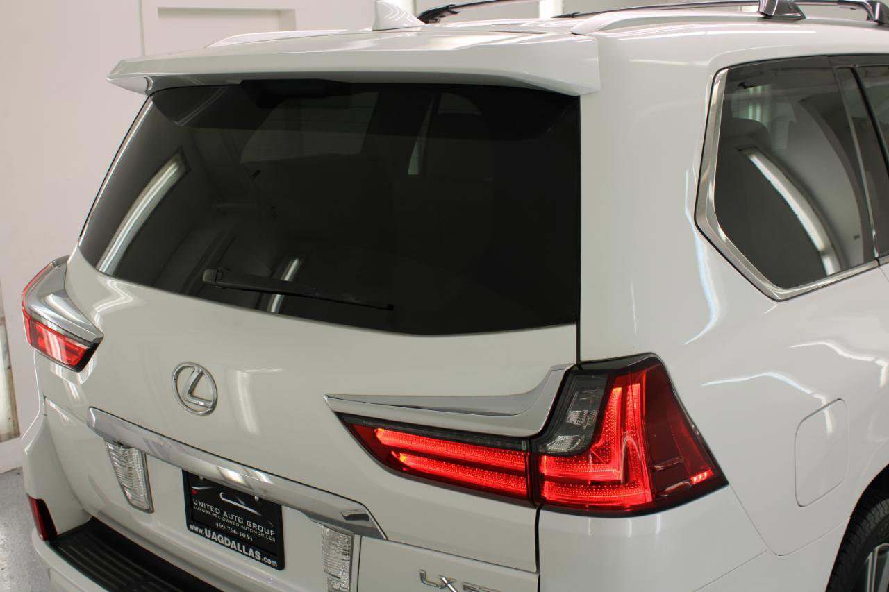 Used 2017 Lexus LX 570 4WD w/ Luxury Package image 18