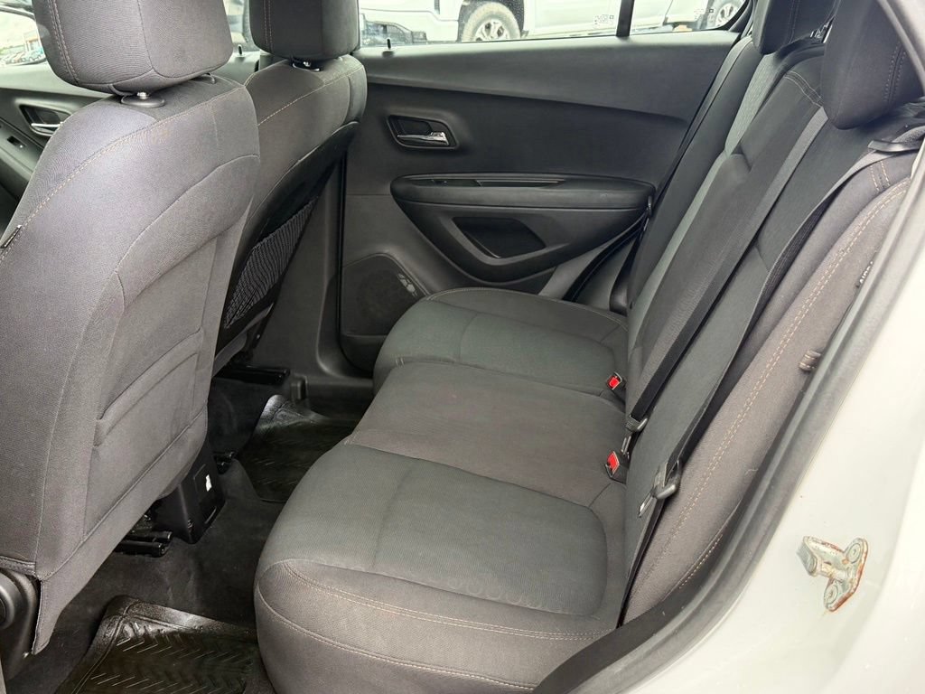 Used 2019 Chevrolet Trax LS w/ Air And Auto Package FWD image 46
