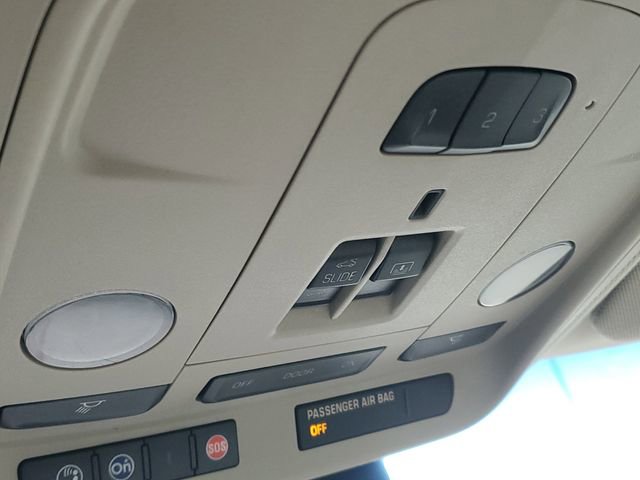 Certified 2013 Cadillac XTS Premium image 28