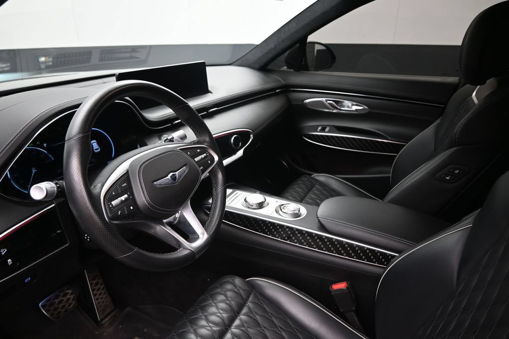 Used 2023 Genesis GV70 3.5T Sport w/ Sport Prestige Package AWD/4WD image 20
