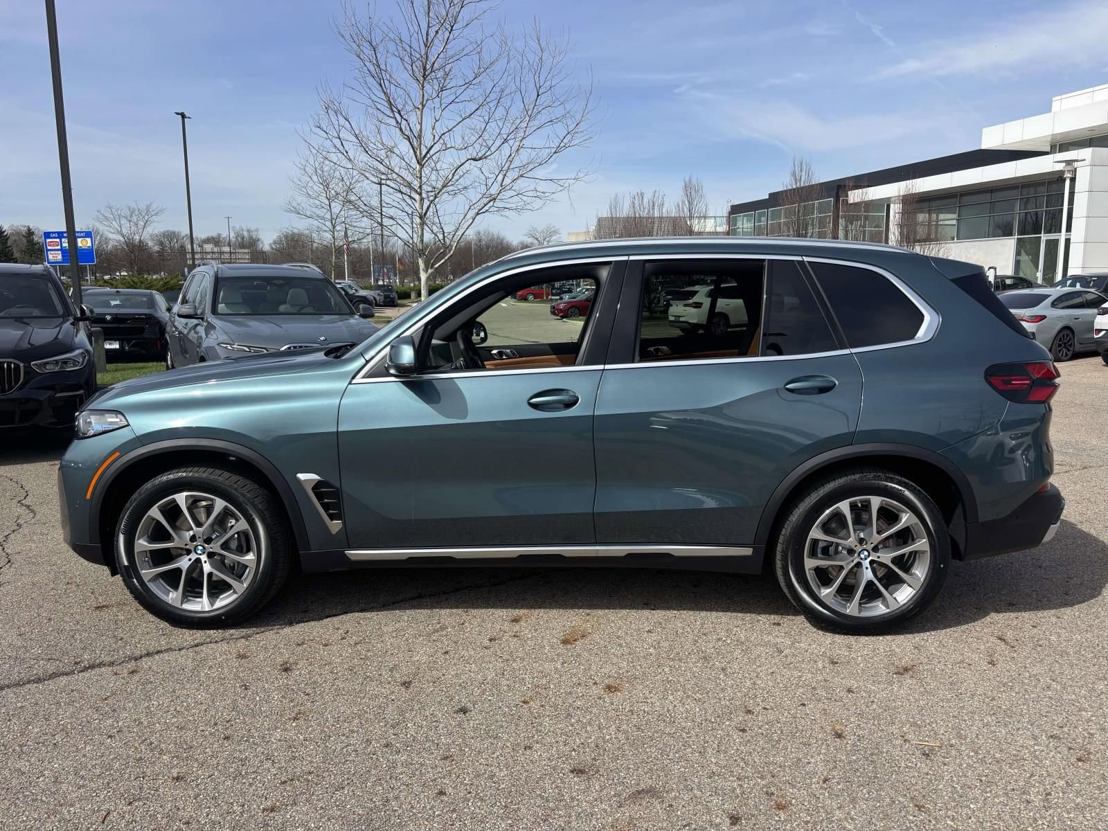 New 2026 BMW X5 xDrive40i image 8