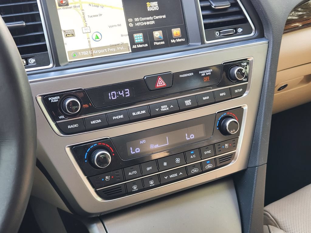 Used 2017 Hyundai Sonata Limited w/ Ultimate Package 04 FWD image 18