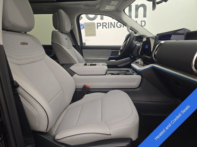 New 2026 Ford Expedition Max Platinum w/ Platinum Ultimate Package AWD/4WD image 10