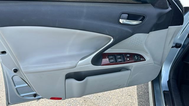 Used 2007 Lexus IS 250 RWD image 16