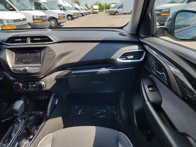 Used 2023 Chevrolet TrailBlazer LT FWD image 24