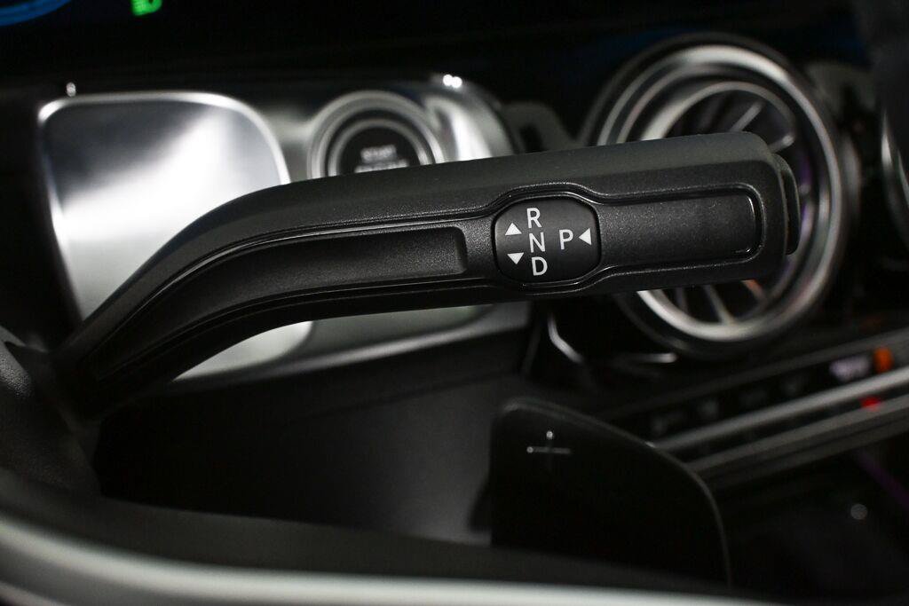 Certified 2023 Mercedes-Benz GLB 250 4MATIC image 15