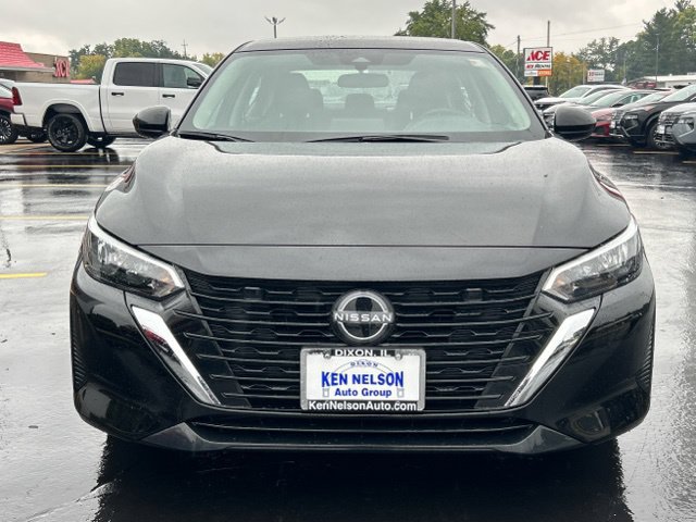 Used 2025 Nissan Sentra SV FWD image 12