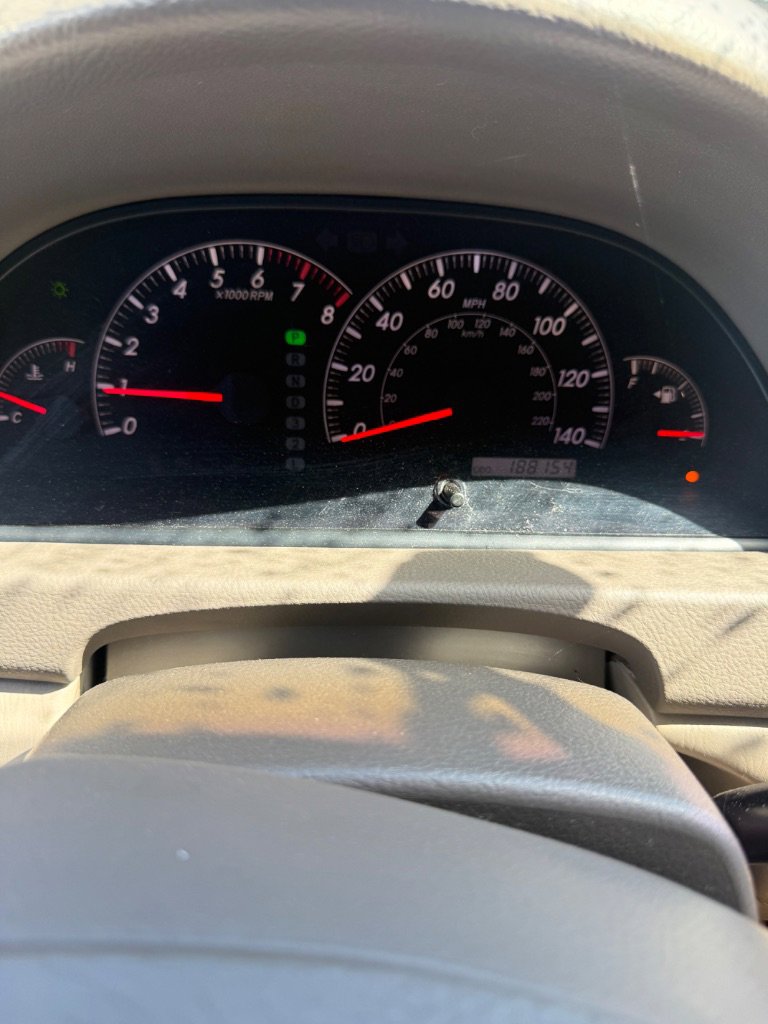 Used 2005 Toyota Camry XLE FWD image 10