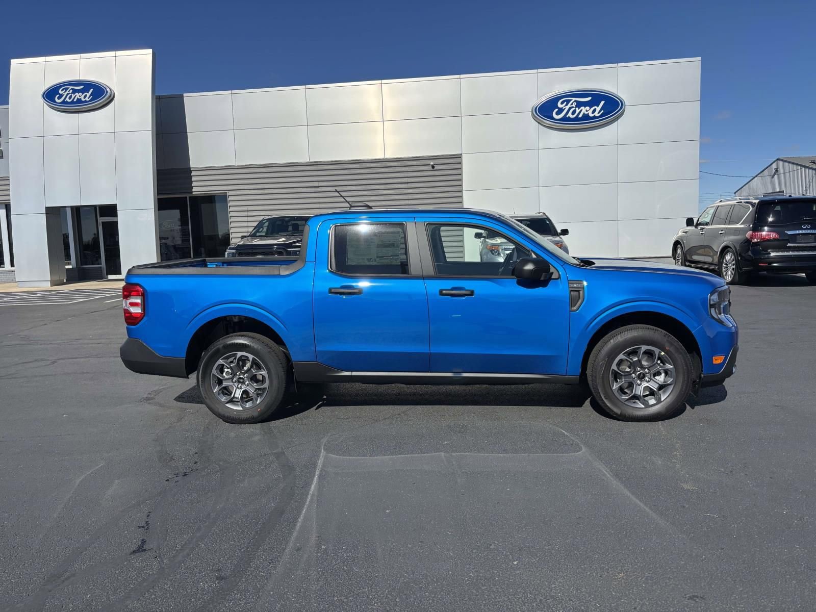 New 2025 Ford Maverick XLT w/ Equipment Group 301A image 8