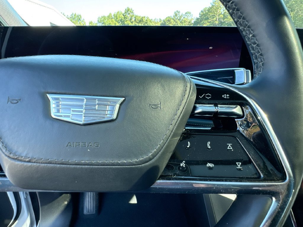 Used 2025 Cadillac Escalade IQ Luxury 2 AWD/4WD image 18