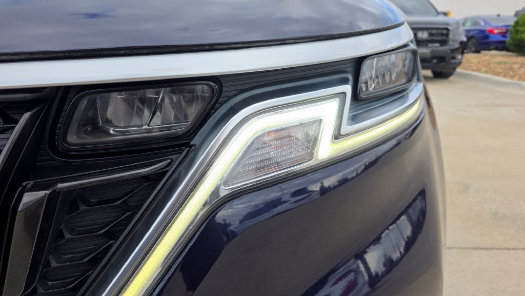 Used 2022 Kia Carnival LX FWD image 9