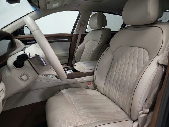 Used 2021 Genesis G90 3.3T Premium image 18